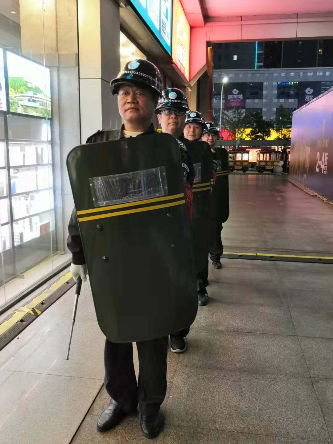 襄陽(yáng)戎安今天給大家介紹下保安員的11點(diǎn)工作職責(zé)！